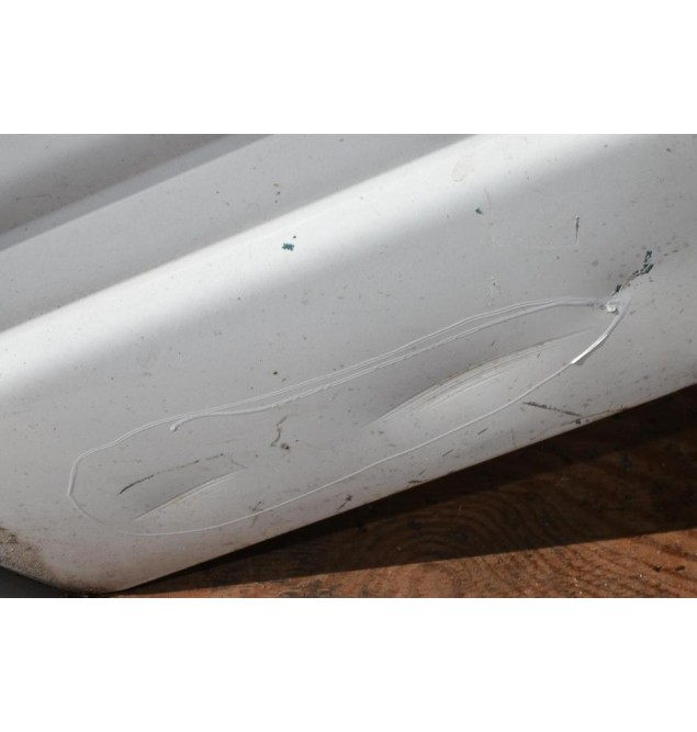 Πόρτα Δεξιά Mitsubishi Canter Fuso 2005-2015 (Στενό) (Μέτρημα Σκαλοπάτι 33cm Και Μακρύ 112cm) (Μικρό Χτύπημα)