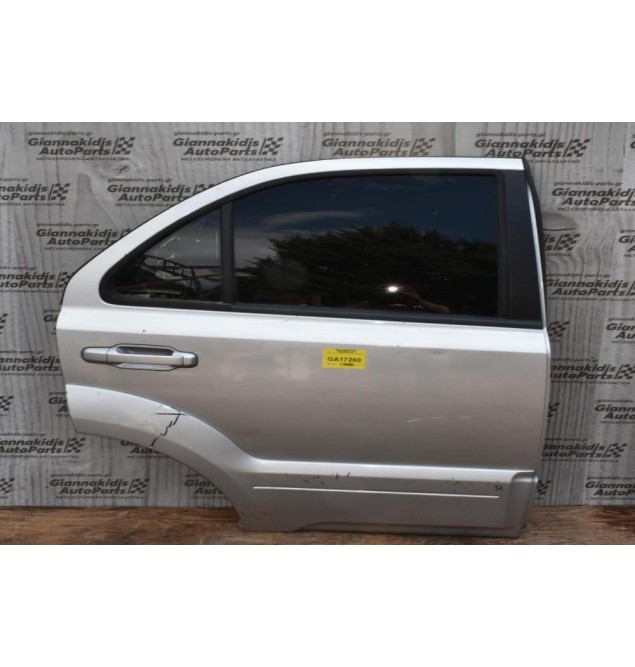 Πόρτα Πίσω Δεξιά Kia Sorento 2002-2010 (Με Χτύπημα)
