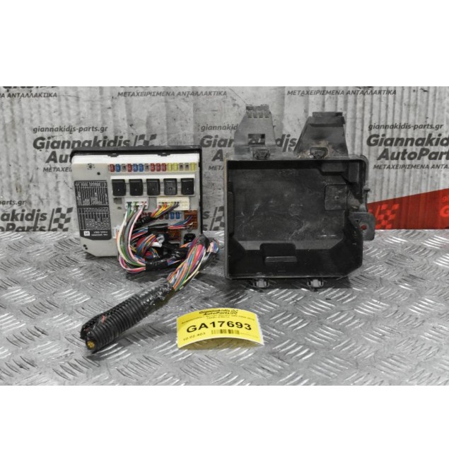 Ασφαλειοθήκη Nissan Navara D40 2005-2012 284B7-EB31C