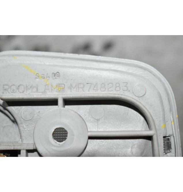 Πλαφονιέρα Mitsubishi L200 KB4 2005-2010 MR748283