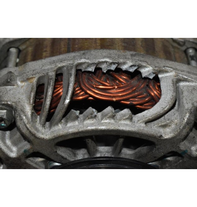 Δυναμό Mitsubishi L200 2.4 4N15 2015-2020 1800A379 A5TG3681ZT 90A (Μικρό Χτύπημα)