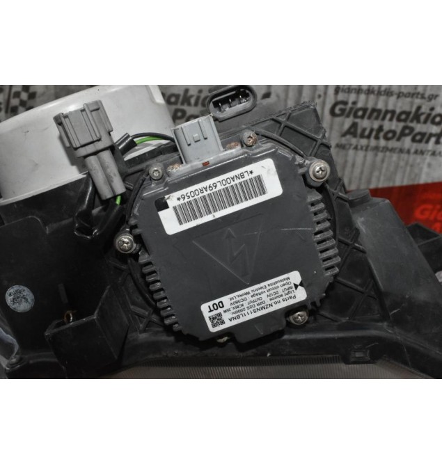 Φανάρι Εμπρός Αριστερό Nissan Navara D40/Pathfinder 2.5 dCi 4WD 2005-2022 26060-EB383 BI-XENON (Σπασμένη Η Μία Βάση)