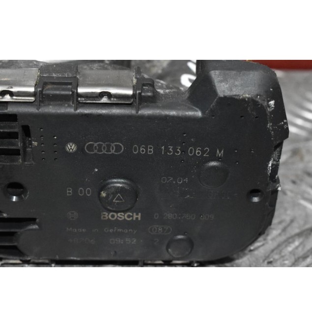 Πεταλούδα Γκαζιού Audi A4 1.8T BFB 2001-2007 BOSCH 06B133062M 0280750009 (Σπάσιμο Στο Φις)
