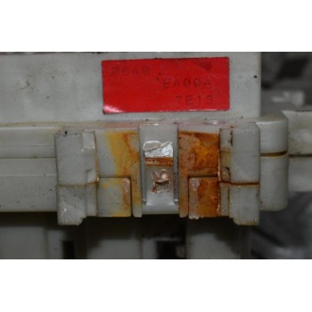 Ασφαλειοθήκη Nissan Navara D40 2005-2010 (Μικρό Χτύπημα)