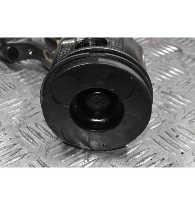 Πιστόνι + Μπιέλα Nissan Navara D22 YD25 2001-2005 (Εξωτερικη Διαμετρος 89mm)