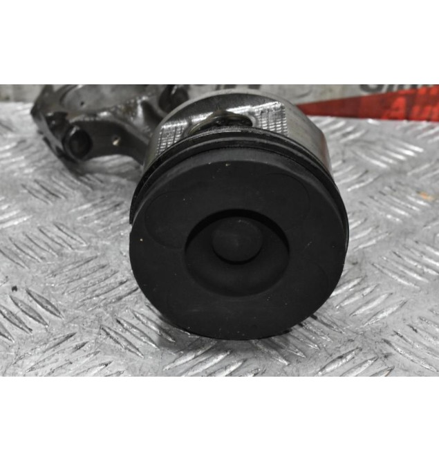 Πιστόνι + Μπιέλα Nissan Navara D22 YD25 2001-2005 (Εξωτερικη Διαμετρος 89mm)