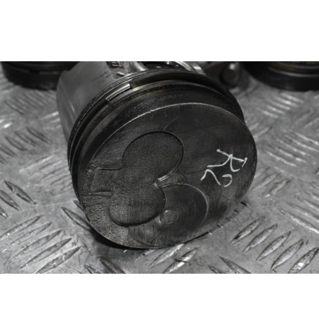 Πιστόνια + Μπιέλες Mazda B2200 E2200 2.2 R2 1988-1996 (Εξωτερικη Διαμετρος 86mm)