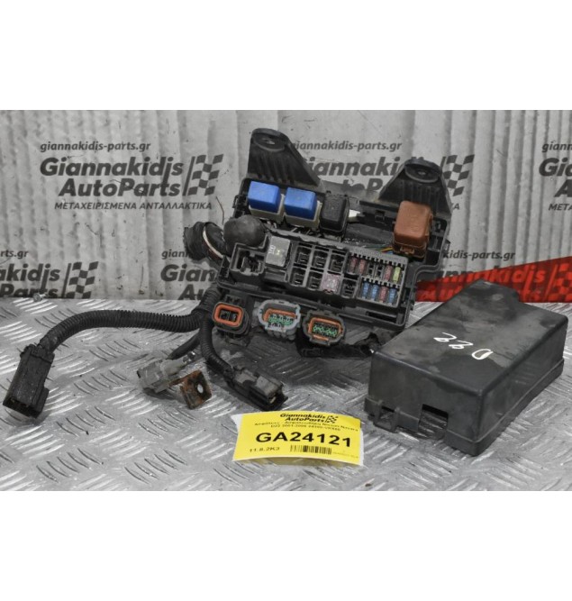 Ασφάλειες - Ασφαλειοθήκη Nissan Navara D22 2001-2005 24380-VK500