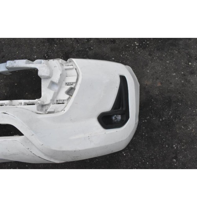 Προφυλακτήρας Εμπρός Toyota Hilux Revo 2021-2022 (Γνήσιο - Ελαφρώς Μεταχειρισμένο) (Με Προβολάκια)