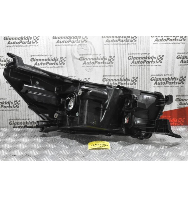 Φανάρι Εμπρός Αριστερό Toyota Hilux Revo 2015-2019 (Μηχανικό)