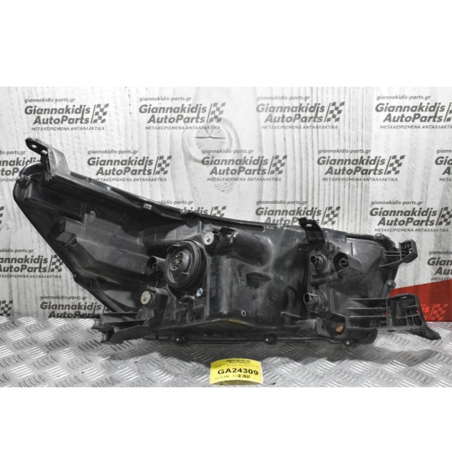 Φανάρι Εμπρός Αριστερό Toyota Hilux Revo 2015-2019 (Μηχανικό)