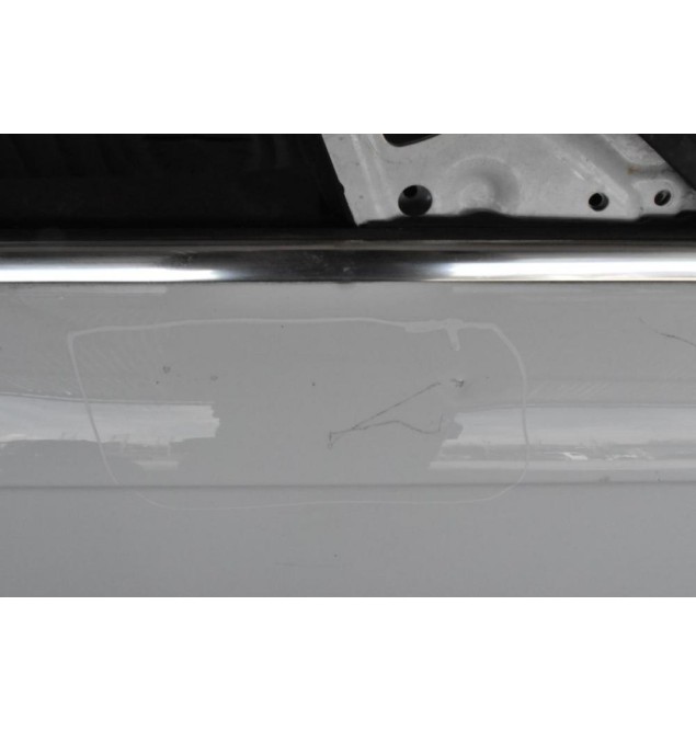 Πόρτα Εμπρός Δεξιά Audi A4 (Quatro) 2008-2012 (Με Χτύπημα)