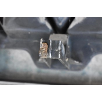 Μάσκα Mitsubishi Pajero / Montero 2000-2006 MR478595 (Σπασμένη Βάση)