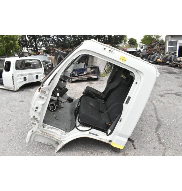 Καμπίνα Mitsubishi Canter Fuso Φαρδια 7C15 2005-2010 Δεξιοτιμονη