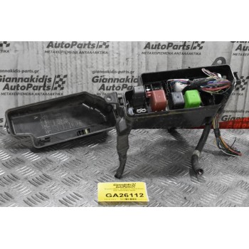 Ασφαλειοθήκη - Ασφάλειες Toyota Hiace 2001-2008 82662-26230