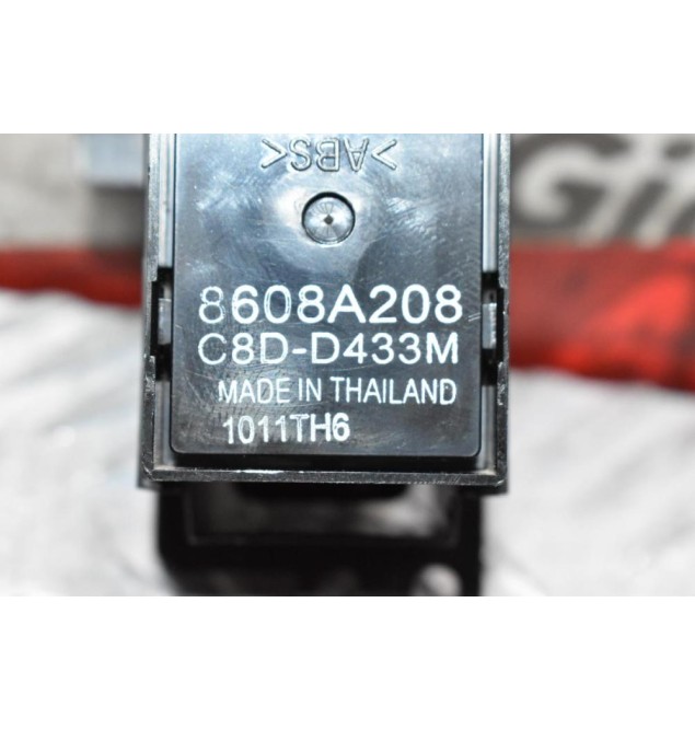 Διακόπτης Ηλεκτρικού Πίσω Κεντρικόυ Παραθύρου Mitsubishi L200 KB4 2006-2015 8608A208 C8D-D433M (8pins)