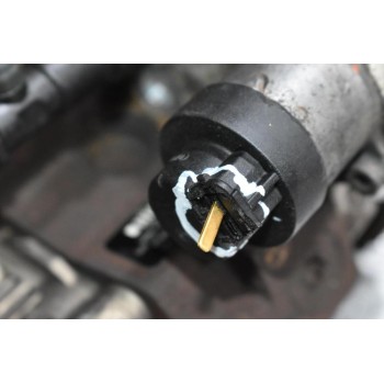 Αντλία Πετρελαίου Renault Trafic / Opel Vivaro 1.9 F9QU760 2001-2009 BOSCH 0445010075