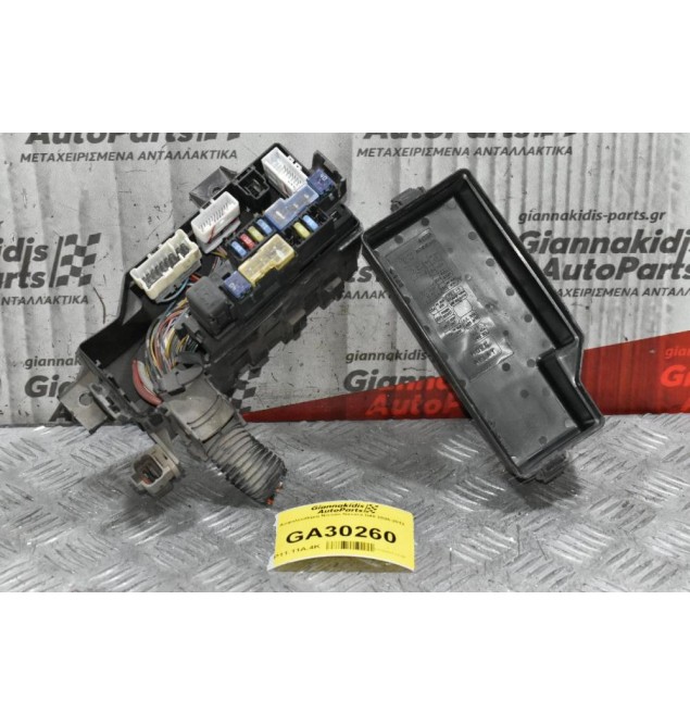 Ασφαλειοθήκη Nissan Navara D40 2005-2012