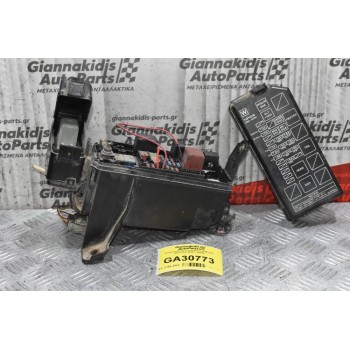 Ασφαλειοθήκη Toyota Hilux KDN 2KD 2001-2005 82661-3D080