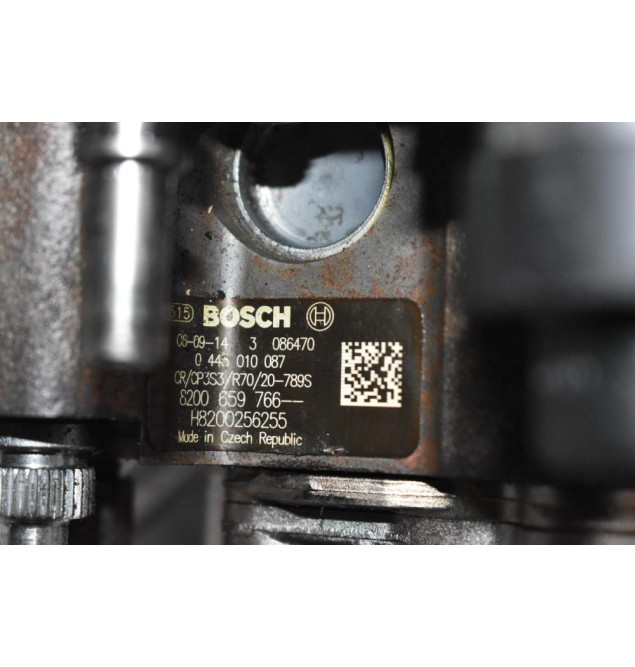 Αντλία Πετρελαίου Renault Trafic / Opel Vivaro / Nissan Primastar 1.9cc F9Q U760 2002-2006 BOSCH 8200659766 0445010087