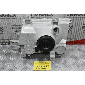 Φανάρι Δεξιό Mitsubishi Canter Fuso 2015-2020 (Καινούριο)