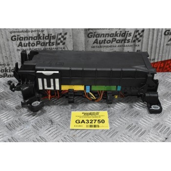 Ασφαλειοθήκη Mercedes-Benz A-Class W176 W246 2012-2018 2465400140