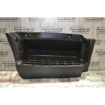 Σκαλοπάτι Δεξί Mitsubishi Canter 2006-2015 (Μεγαλη Καμπινα)