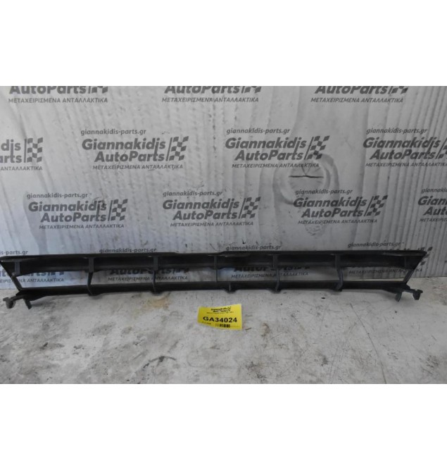 Μάσκα Toyota Hiace 1997-2001