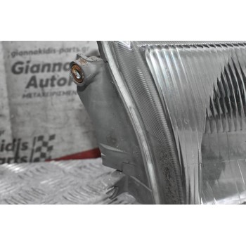 Φανάρι Εμπρός Δεξί Toyota Hiace 1997-2005 (Σπασμένη Βάση)