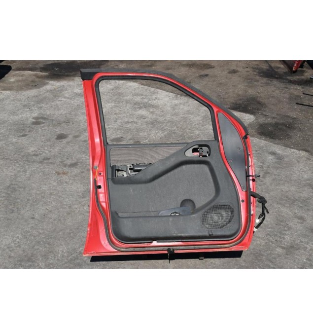 Πόρτα Nissan Navara D40 2005-2010 Εμπρος Αριστερη