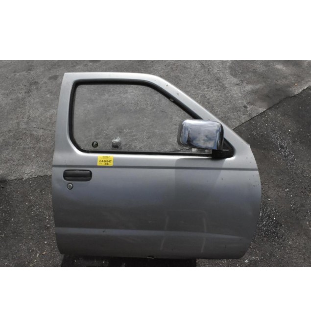Πόρτα Nissan Navara D22 1998-2010 (Εμπρος Δεξιά)