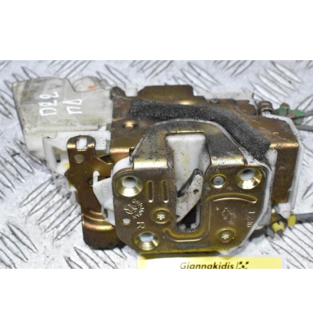 Κλειδαριά Πορτας Nissan Navara D22 1998-2005 805525P003 (Πίσω Δεξιά 2 Pins)