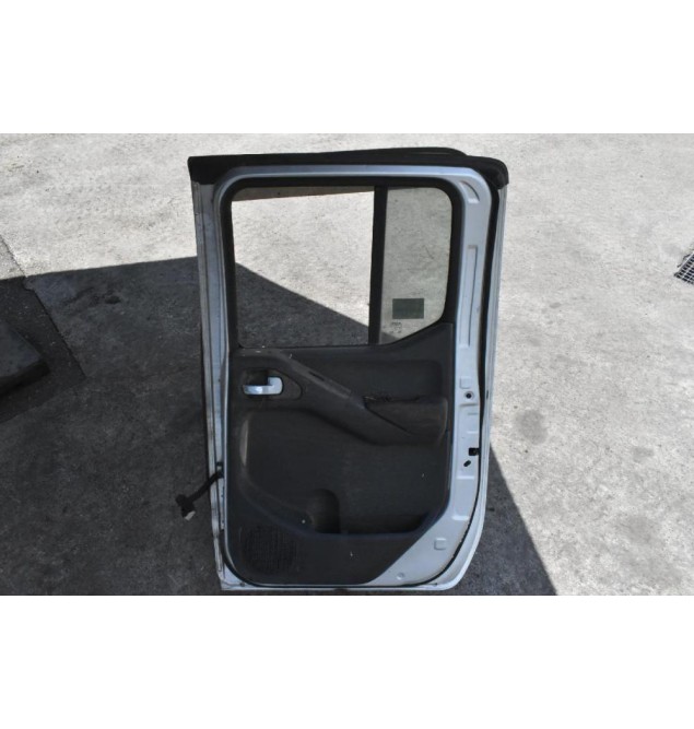 Πόρτα Nissan Navara D40 2005-2010 Πισω Δεξια
