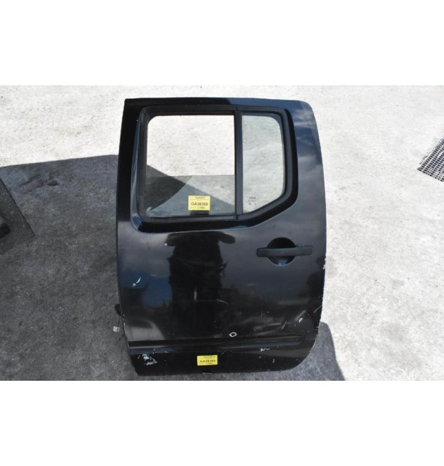 Πόρτα Nissan Navara D40 2005-2010 Πισω Αριστερη