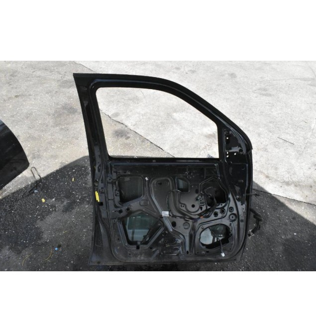 Πόρτα Εμπρός Αριστερά Nissan Navara D40 2006-2015 (Χωρίς Καθρέφτη)