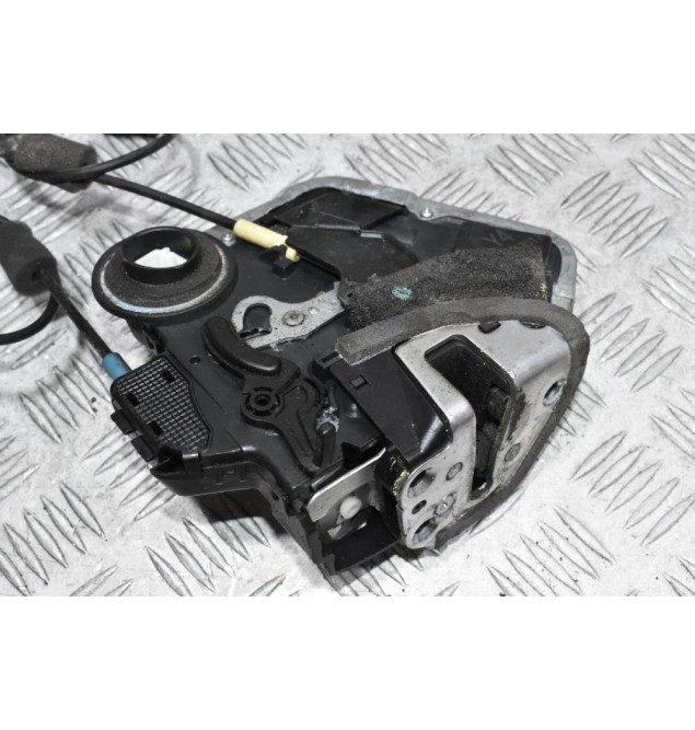 Κλειδαριά Πόρτας Toyota RAV4 2006-2012 (Πισω Δεξιά) (8 pins)