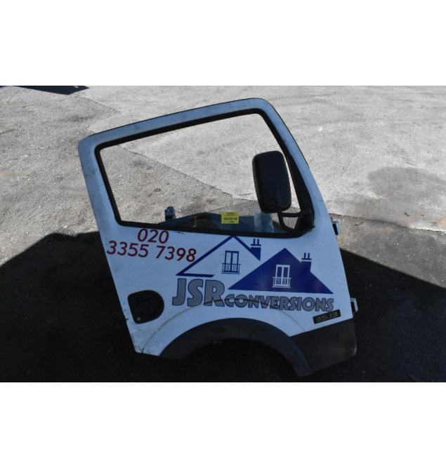 Πόρτα Εμπρός Δεξια Nissan Cabstar F24 2006-2012 (Χωρίς Καθρέφτη)