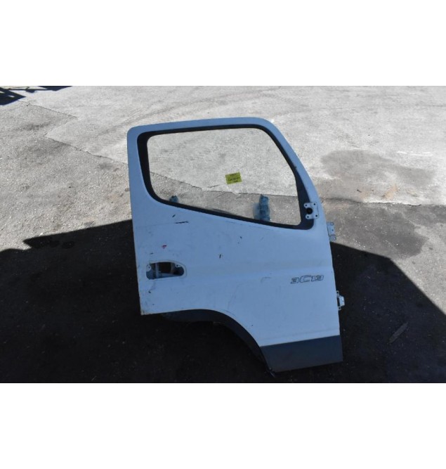 Πόρτα Εμπρός Δεξιά Mitsubishi Canter Fuso 2005-2015 ΜΕΤΡΑΕΙ ΑΚΡΗ-ΑΚΡΗ 111,5 CM(ΣΚΑΛΟΠΑΤΙ ΤΕΡΜΑ ΚΑΤΩ 43CM) (Φαρδύ) (Χωρίς Καθρέφτη) ΜΕ ΧΤΥΠΗΜΑ
