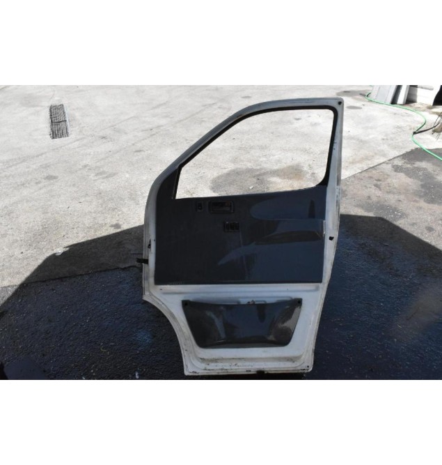 Πόρτα Toyota Hiace 1997-2014 Εμπρος Δεξια Χωρις Καθρεπτη