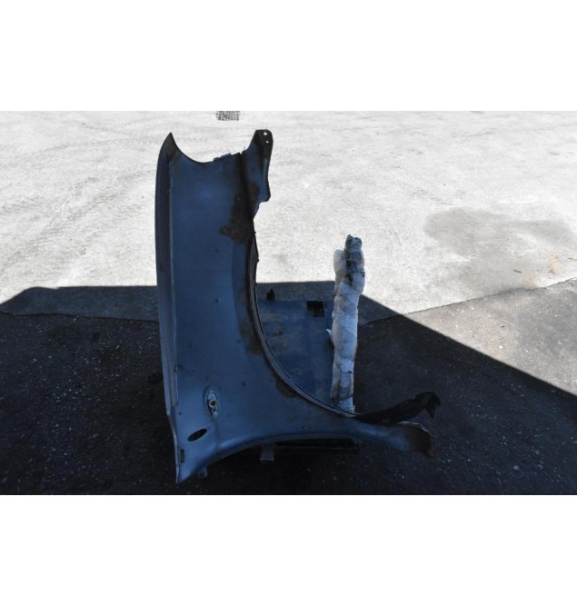 Φτερό Αριστερο Nissan Navara D22 2001-2005