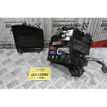 Ασφάλειες - Ασφαλειοθήκη Toyota Yaris 2000-2010 82662-52330 