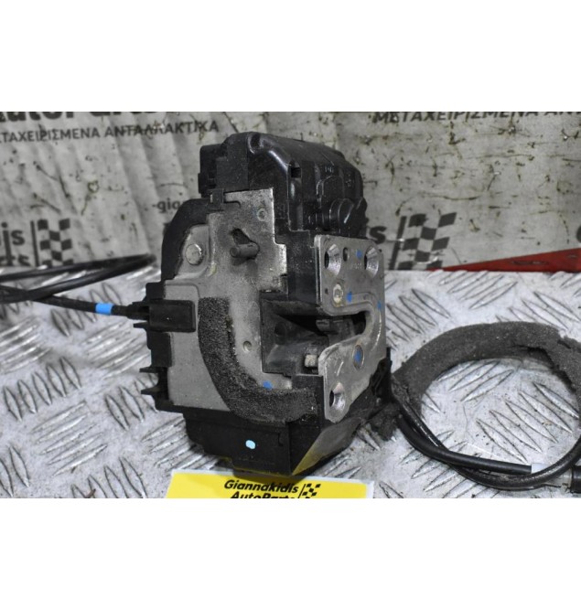 Κλειδαριά Nissan Navara D40 - 2005-2015 (Πισω Αριστερά,3 pins)