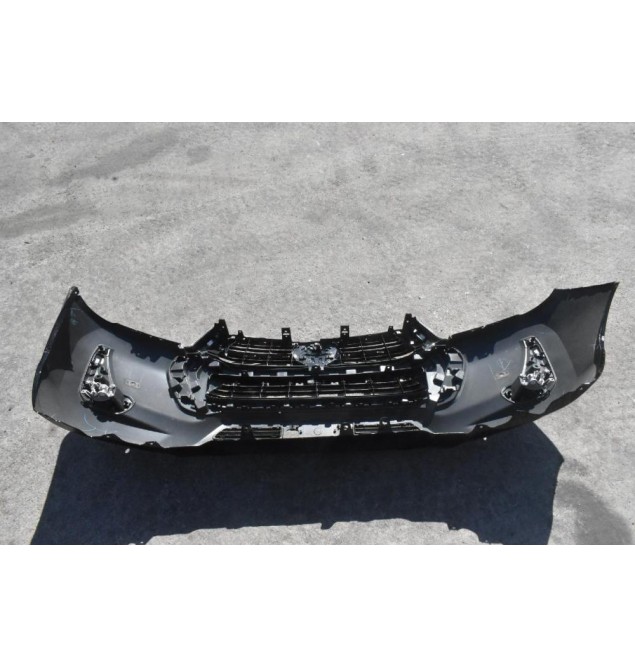 Προφυλακτήρας Εμπρός Toyota Hilux Revo 2021-2022 (Γνήσιο - Ελαφρώς Μεταχειρισμένο) (Χωρίς Προβολάκια)