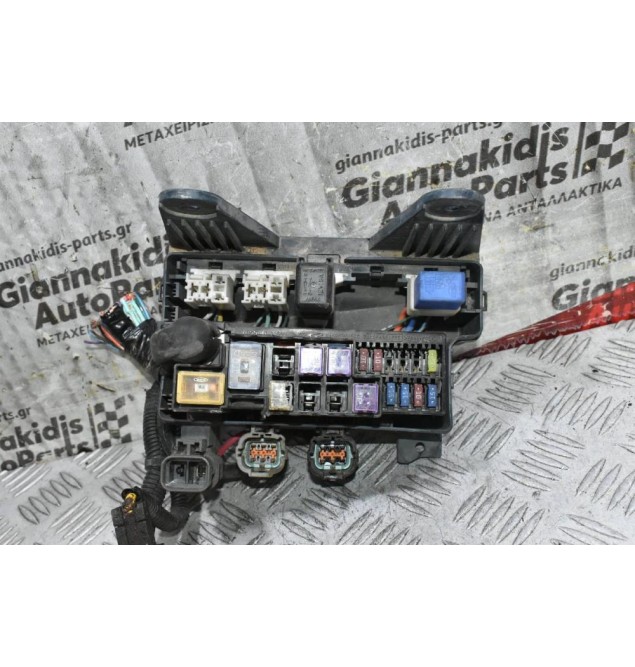Ασφαλειοθήκη Nissan Navara D22 2001-2005 24380-VK500 (Χωρίς Καπάκι)