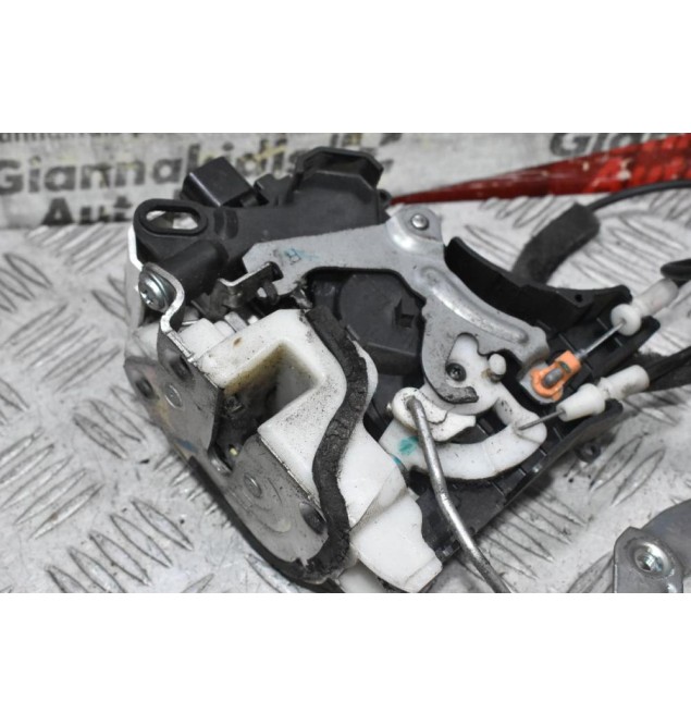 Κλειδαριά Πόρτας Εμπρός Δεξιά Mitsubishi L200 KB4 2006-2014