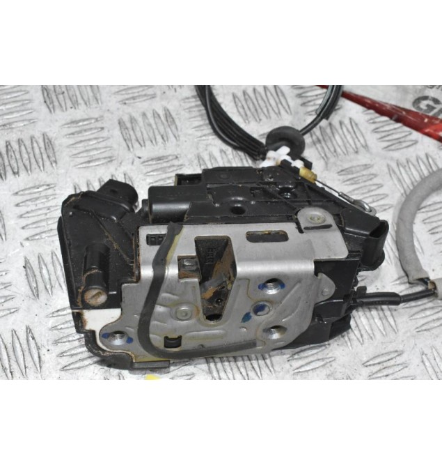 Κλειδαριά Πόρτας Εμπρός Αριστερά Volkswagen Amarok 2010-2022 2H0839015D (6pins)