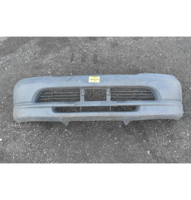 Προφυλακτήρας Εμπρός Toyota Hiace 1997-2005