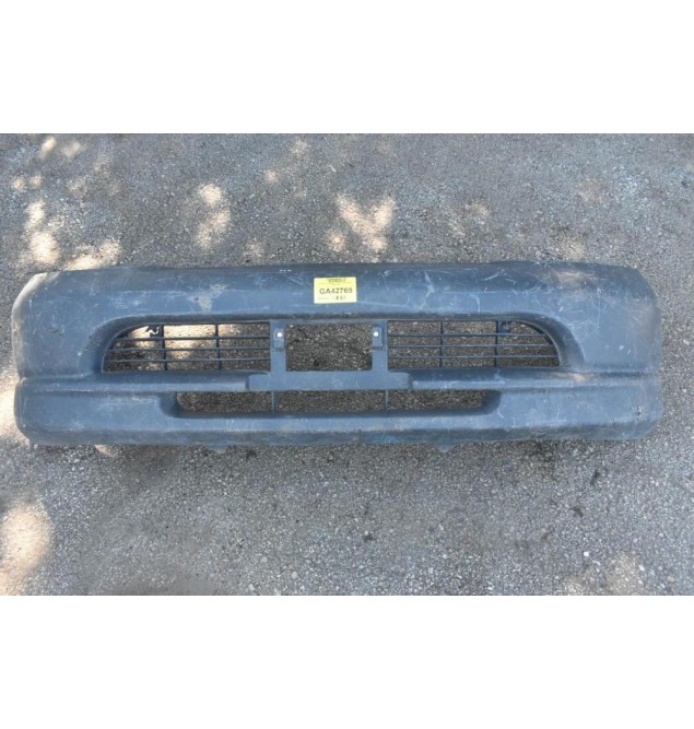 Προφυλακτήρας Εμπρός Toyota Hiace 1997-2005