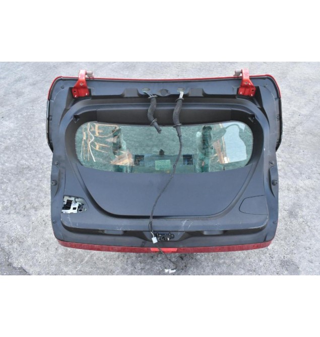 Πόρτα Πόρτ Μπαγκάζ Renault Megane 2013-2022 (Με Χτυπημα)