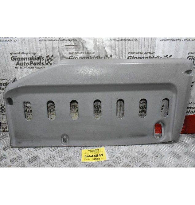 Ταπετσαρία - Πάνελ Ουρανού - Βάση Σκιάδιο Δεξιό Mitsubishi Canter / Fuso 2005-2015 (Πλαστικό)